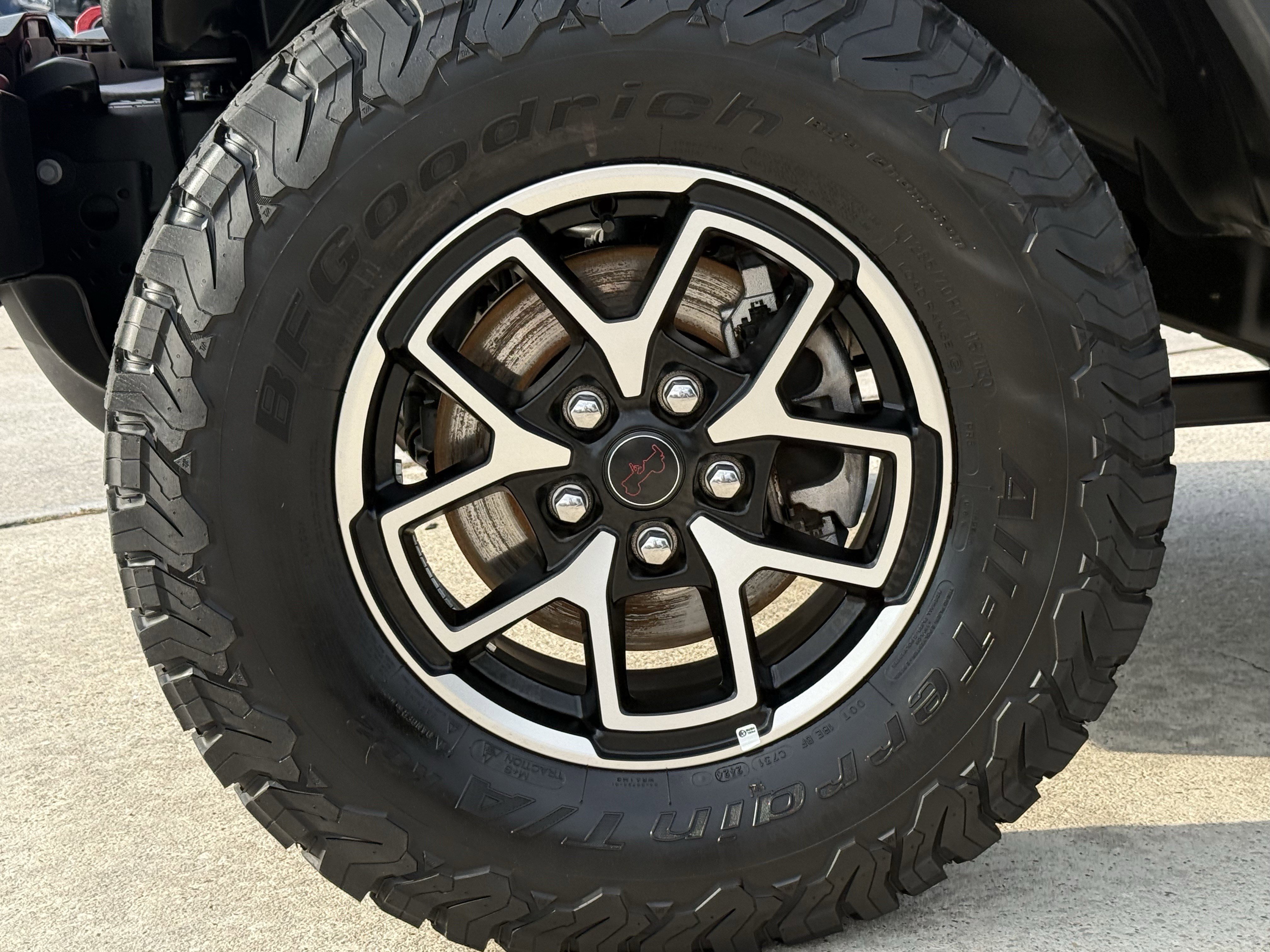 Used 2025 Jeep Wrangler Unlimited Rubicon image 12