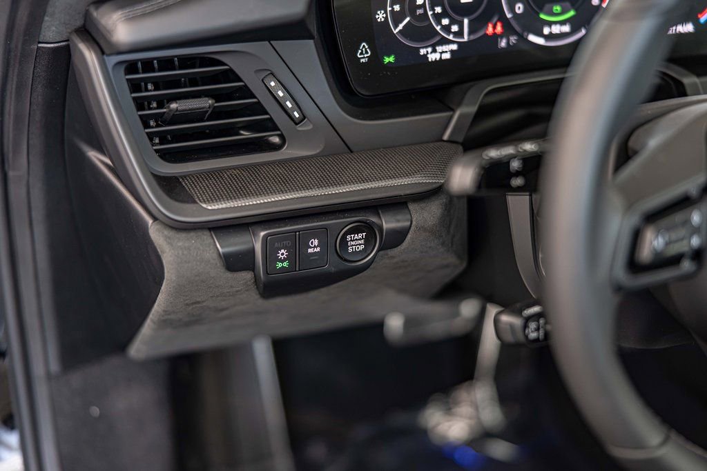 Used 2026 Porsche 911 Carrera 4 GTS w/ Premium Package image 19