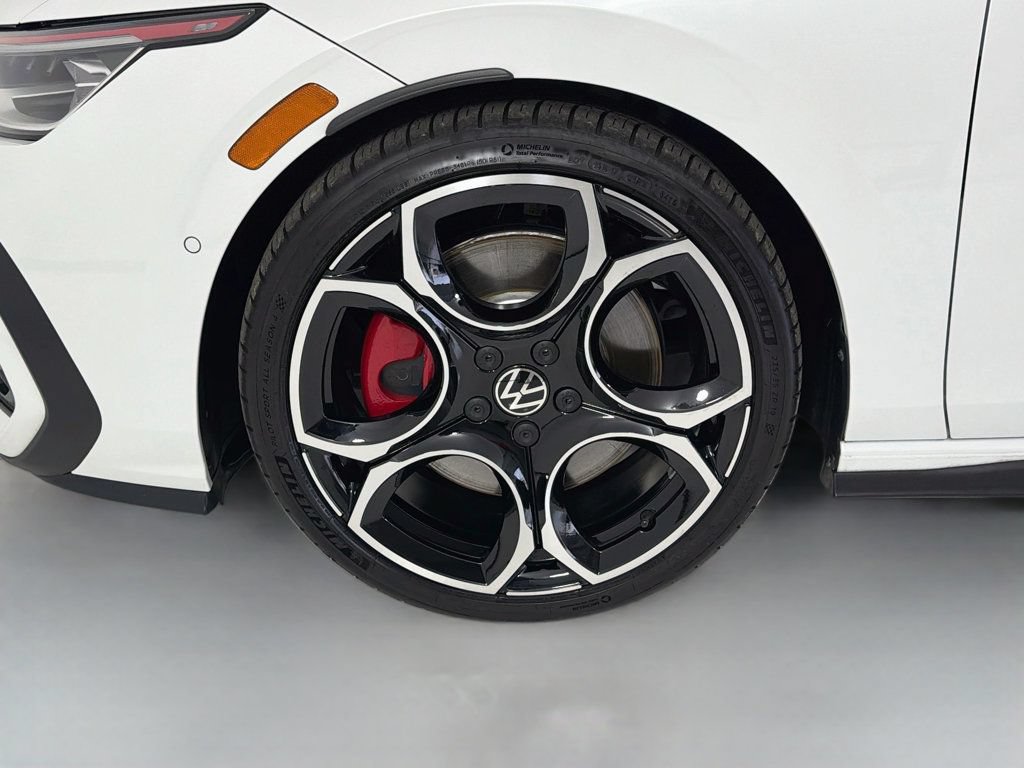 Used 2025 Volkswagen GTI Autobahn FWD image 32