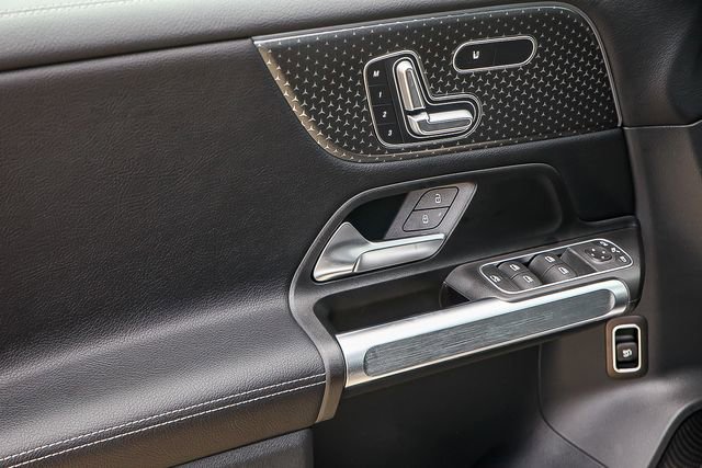 Certified 2024 Mercedes-Benz GLB 250 image 12
