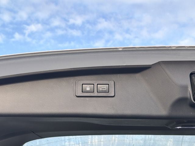Used 2025 Subaru Outback Wilderness AWD/4WD image 15
