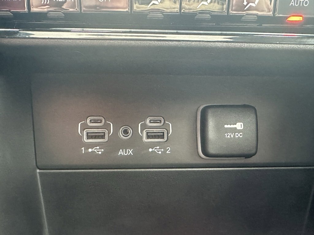 Used 2024 Jeep Grand Cherokee Limited 4xe image 30