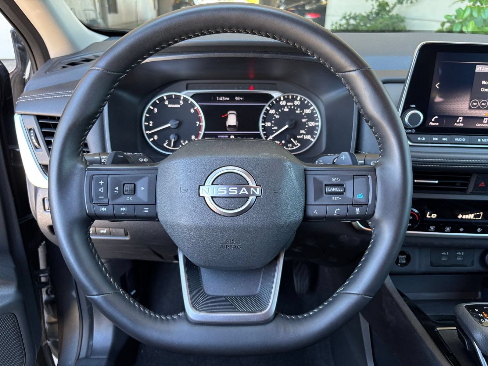Used 2025 Nissan Rogue SV FWD image 29