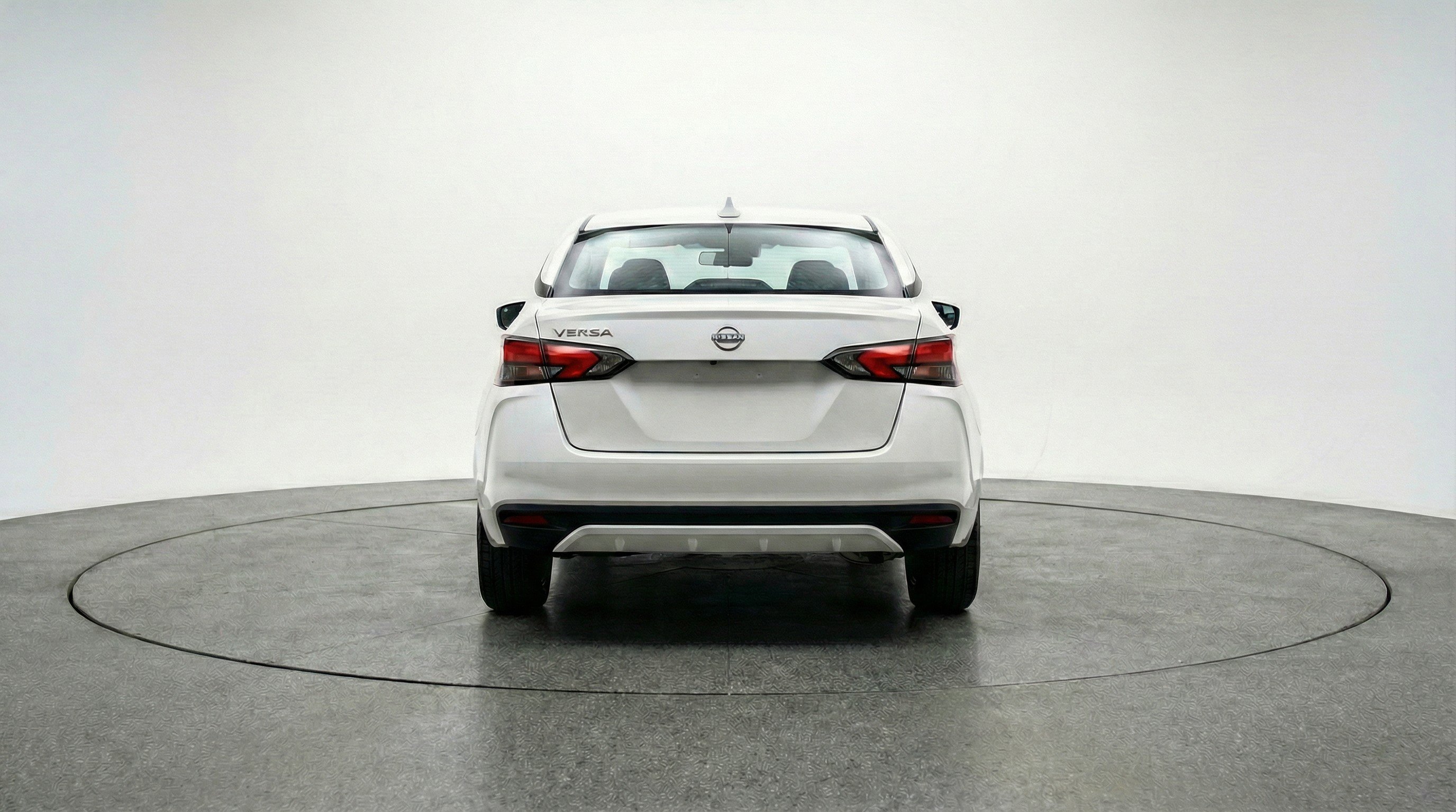 Used 2025 Nissan Versa SV image 7