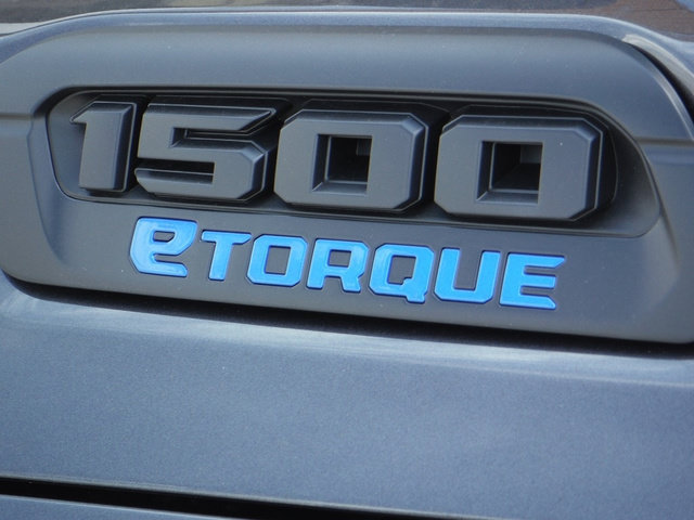 New 2027 RAM 1500 4x4 Crew Cab image 8