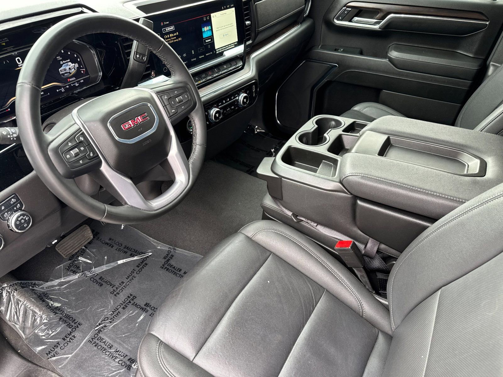 Used 2024 GMC Sierra 1500 SLT AWD/4WD image 7
