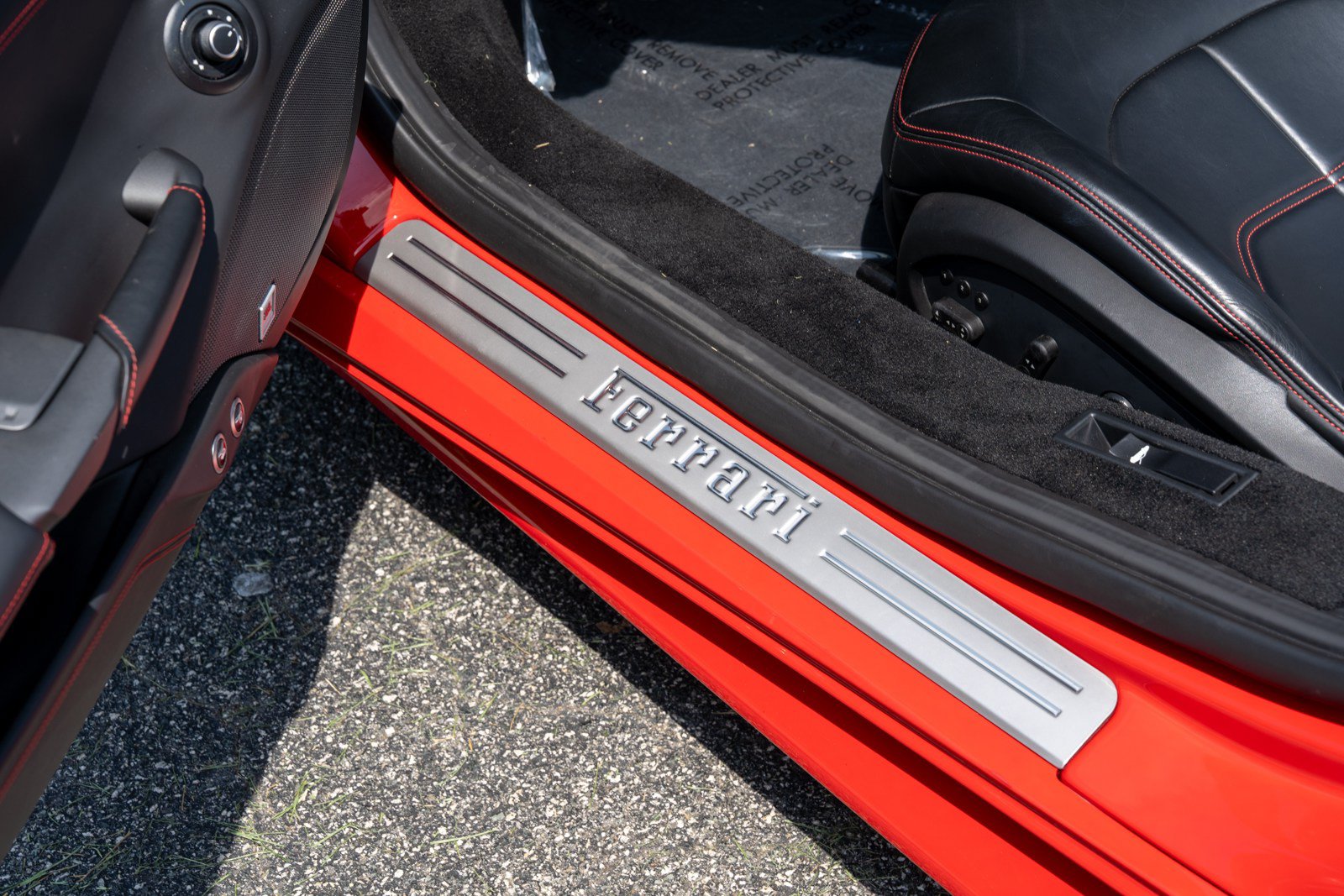 Used 2018 Ferrari 488 Spider RWD image 29