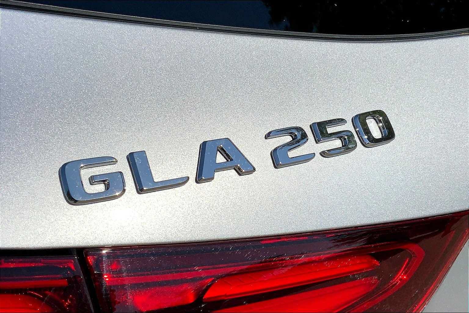 Certified 2026 Mercedes-Benz GLA 250 4MATIC image 19