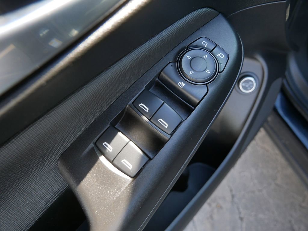 Certified 2024 Buick Envista Preferred w/ Convenience I Package image 13