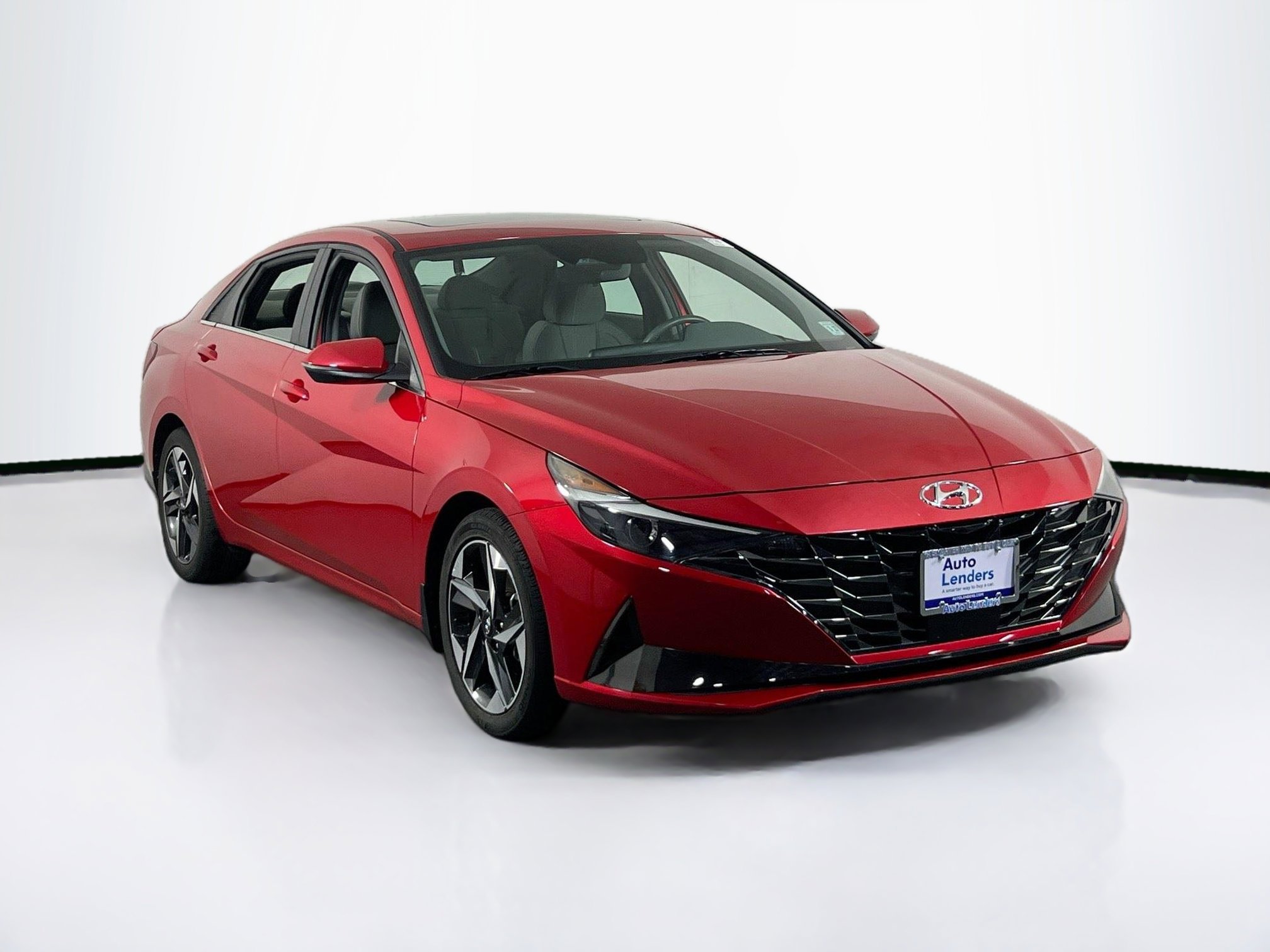 Used 2022 Hyundai Elantra SEL w/ Convenience + Premium Package FWD image 3