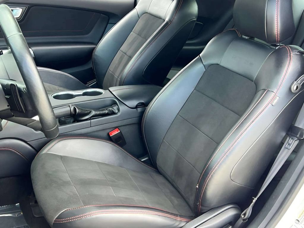 Used 2019 Ford Mustang GT Premium w/ Equipment Group 401A RWD image 7