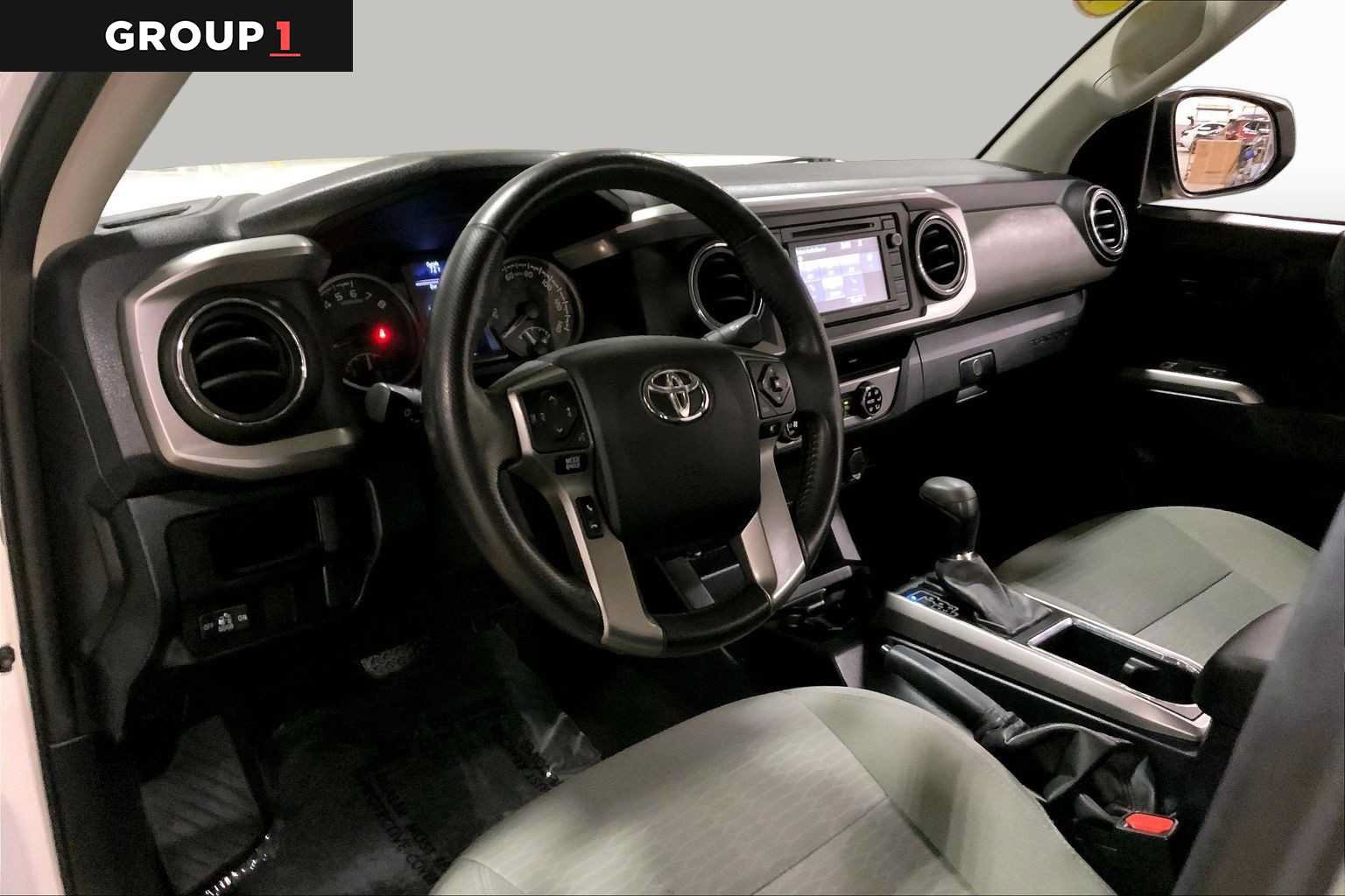 Certified 2017 Toyota Tacoma SR5 w/ Tow Package AWD/4WD image 18