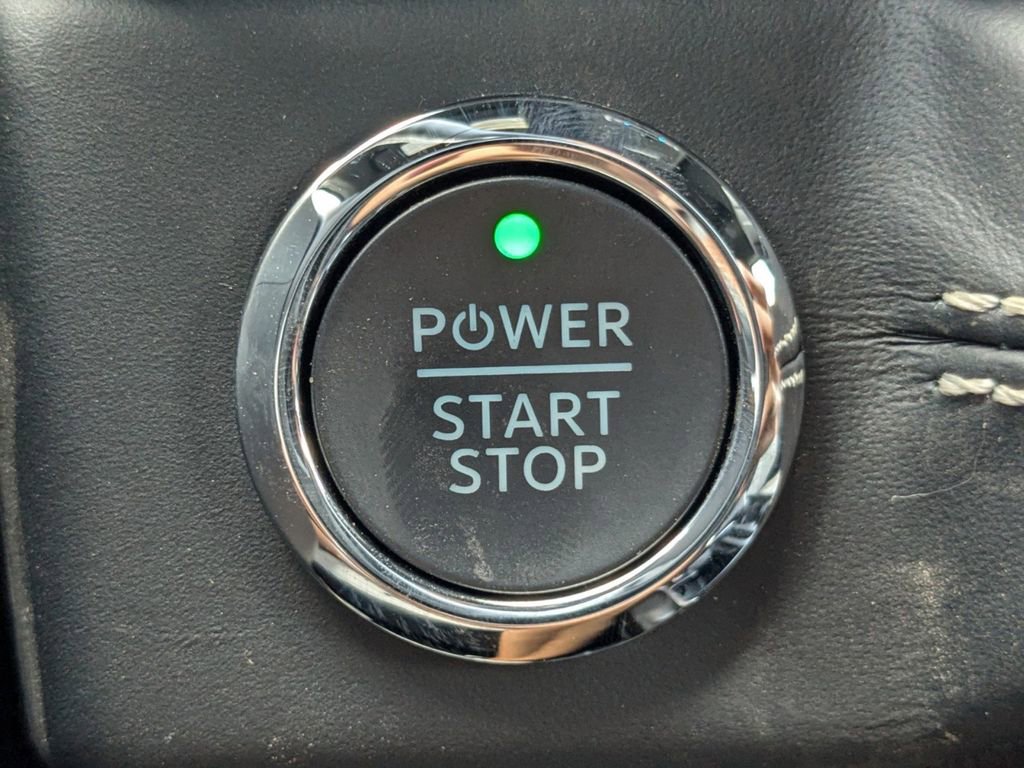 New 2025 Ford F150 Lightning Platinum image 34