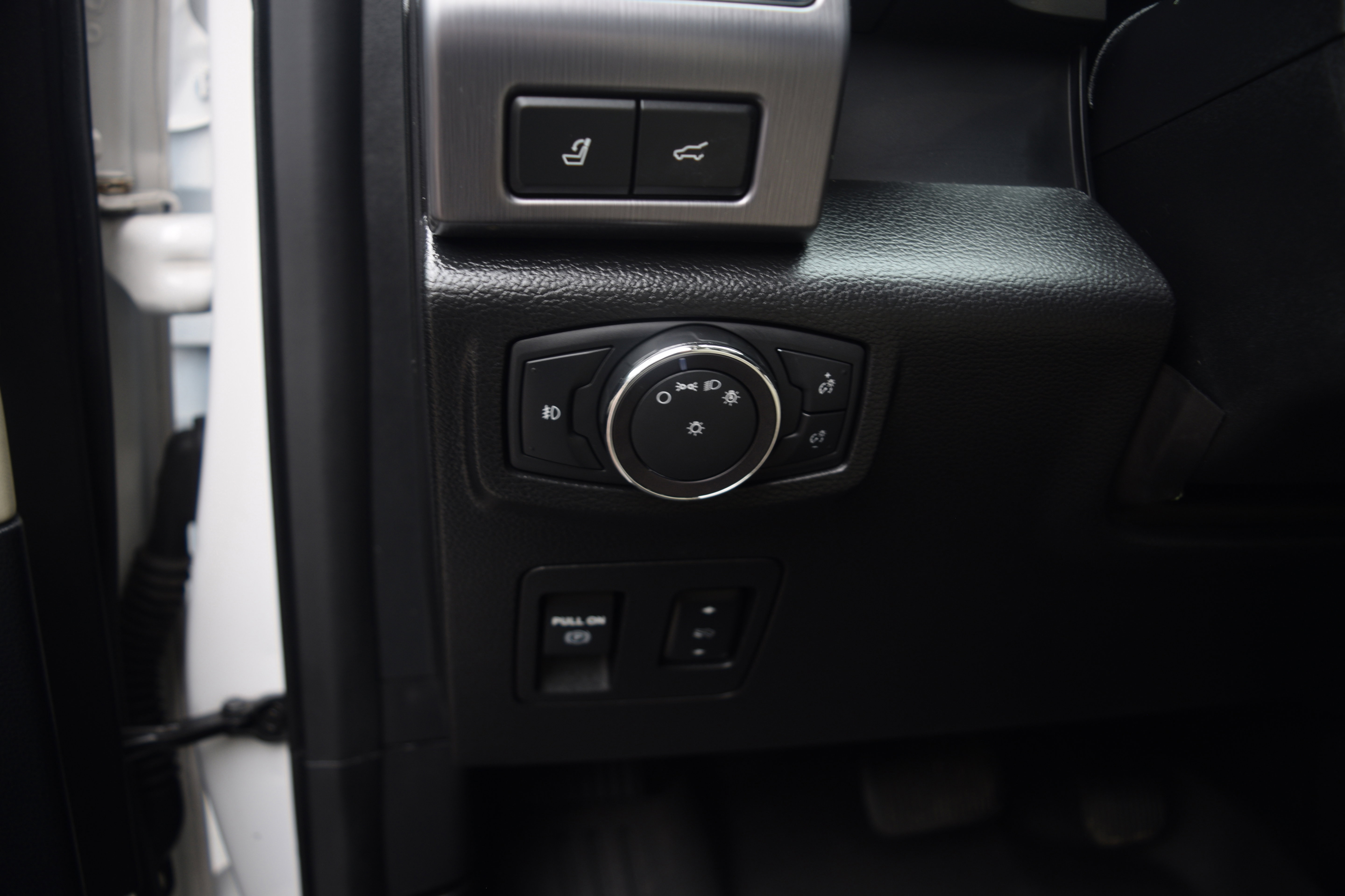 Used 2019 Ford Expedition Platinum image 7