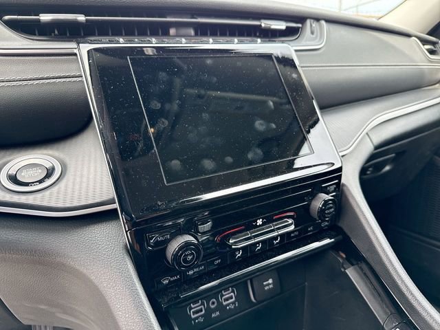 Used 2023 Jeep Grand Cherokee L Laredo AWD/4WD image 13