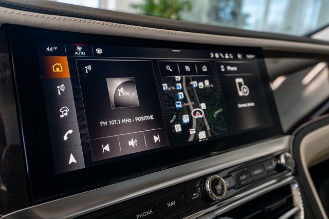 New 2025 Bentley Flying Spur Plug-In Hybrid image 39