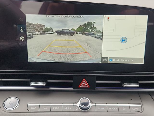 Used 2025 Hyundai Elantra SEL FWD image 15