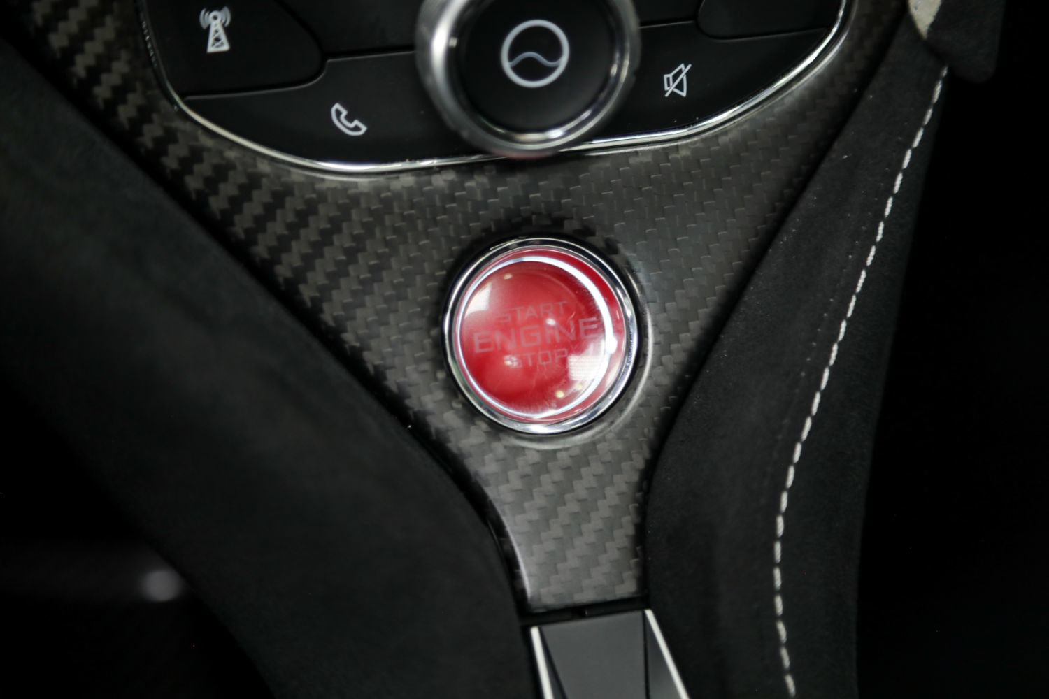 Used 2022 McLaren 765LT RWD image 51