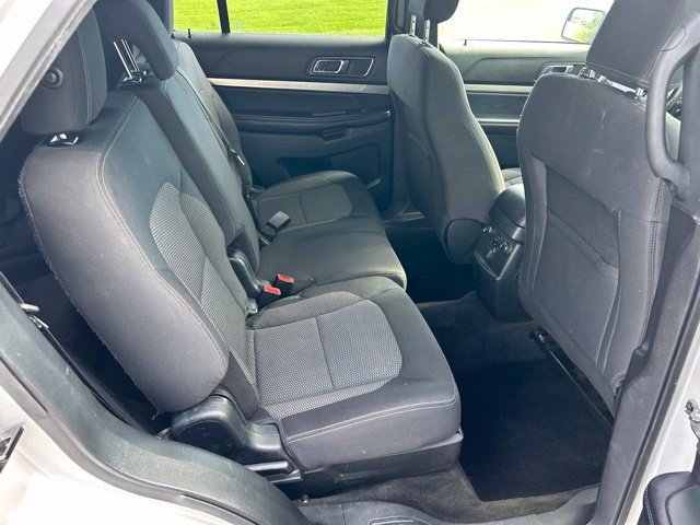 Used 2018 Ford Explorer XLT w/ Equipment Group 201A FWD image 47