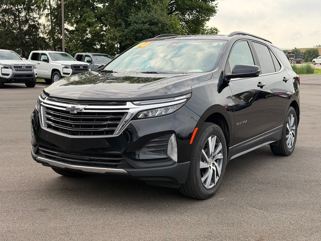 Used 2024 Chevrolet Equinox LT AWD/4WD image 2
