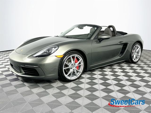 Used 2024 Porsche 718 Boxster S image 3