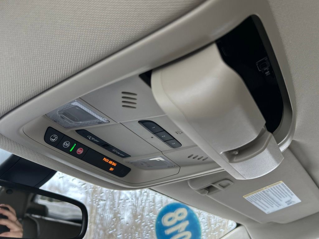 Used 2018 Buick Enclave Essence image 33