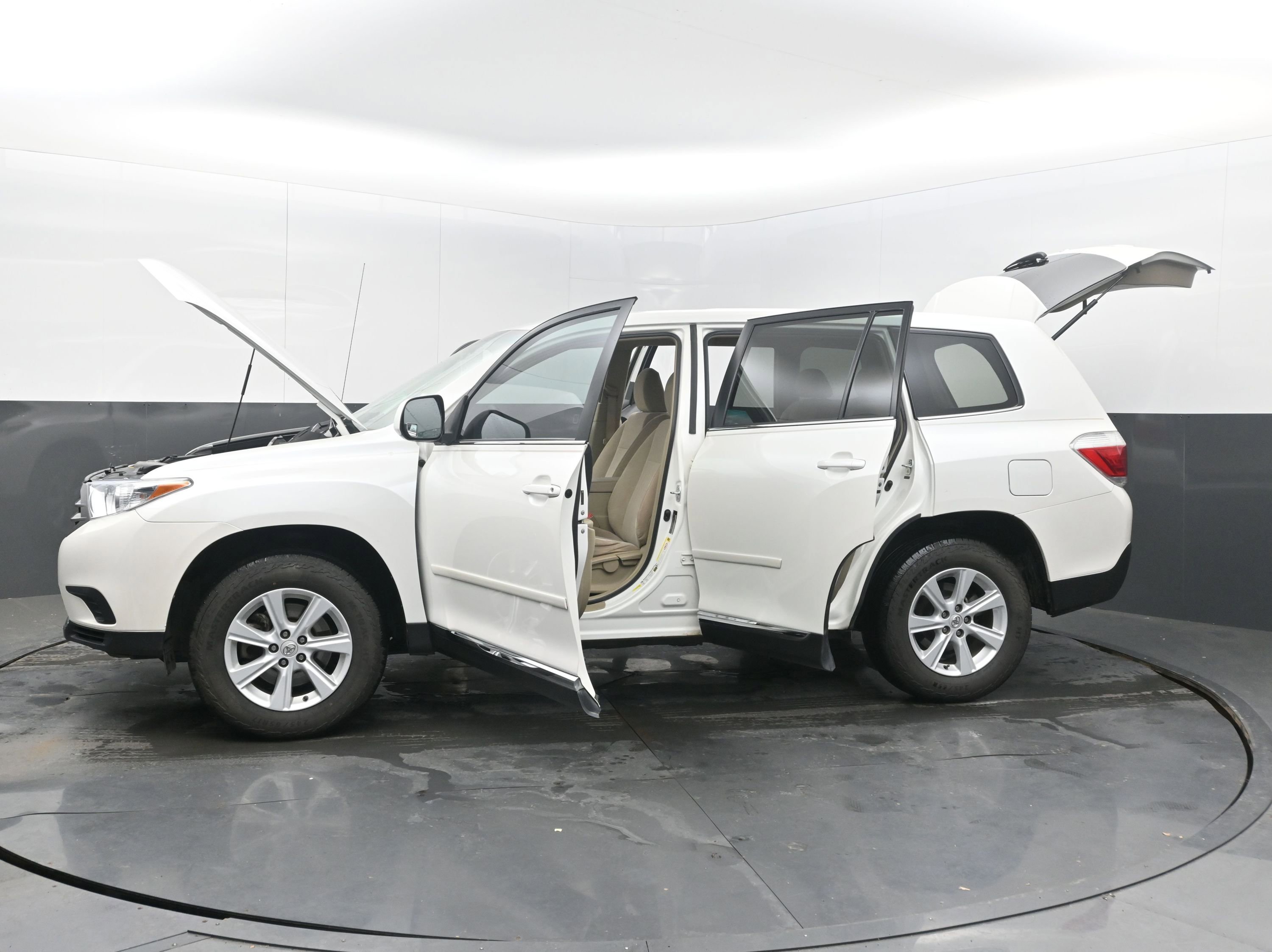 Used 2011 Toyota Highlander 2WD image 40