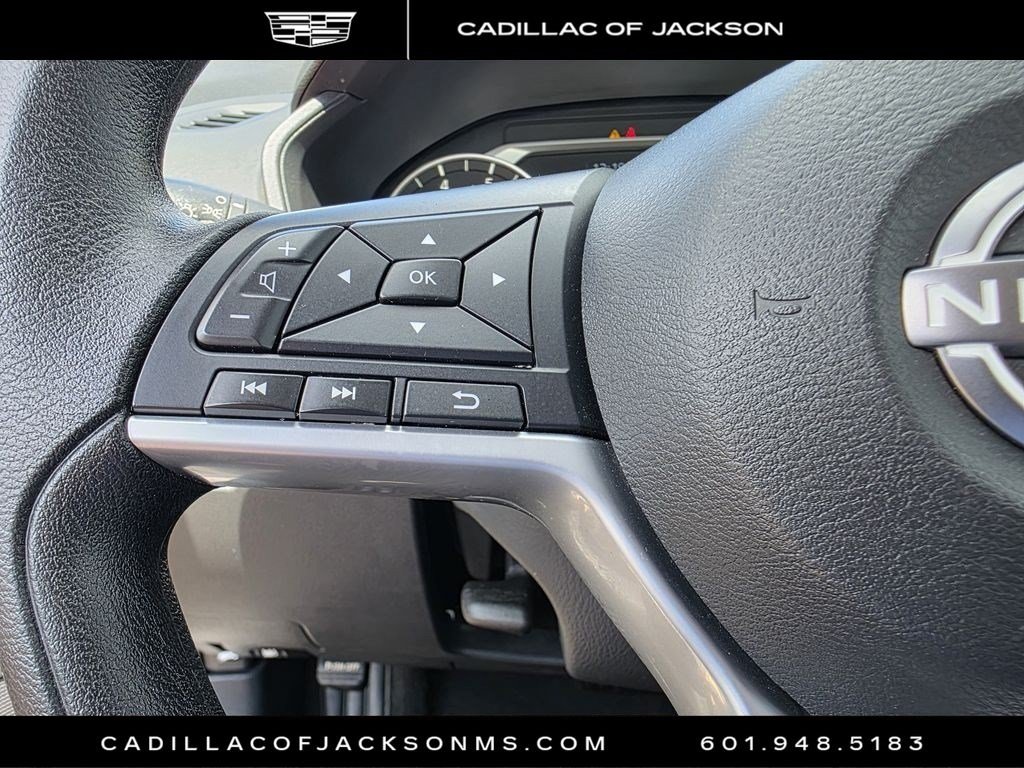 Used 2025 Nissan Altima 2.5 SV FWD image 24