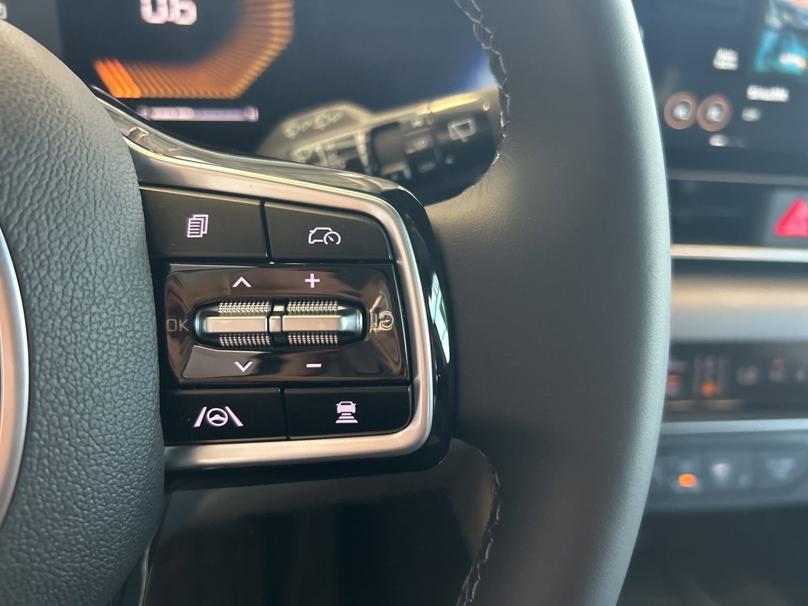 New 2026 Kia Carnival EX image 26