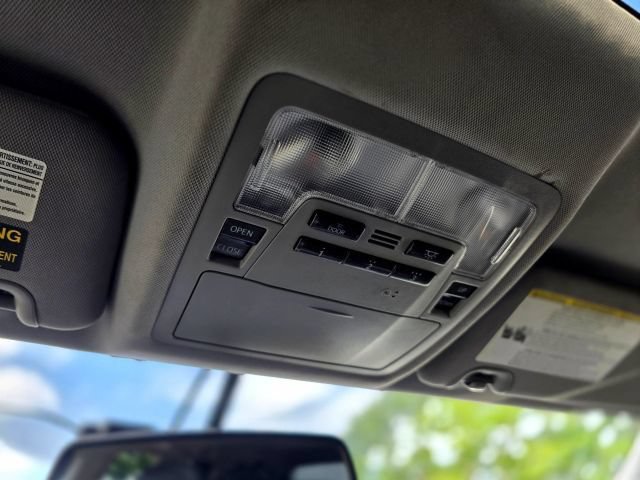 Used 2015 Toyota Highlander Limited AWD/4WD image 52