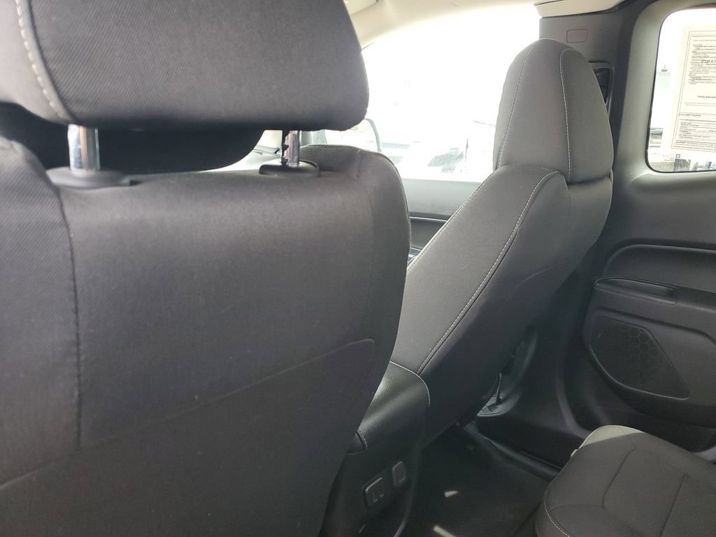 Used 2018 Chevrolet Colorado LT w/ LT Convenience Package AWD/4WD image 31