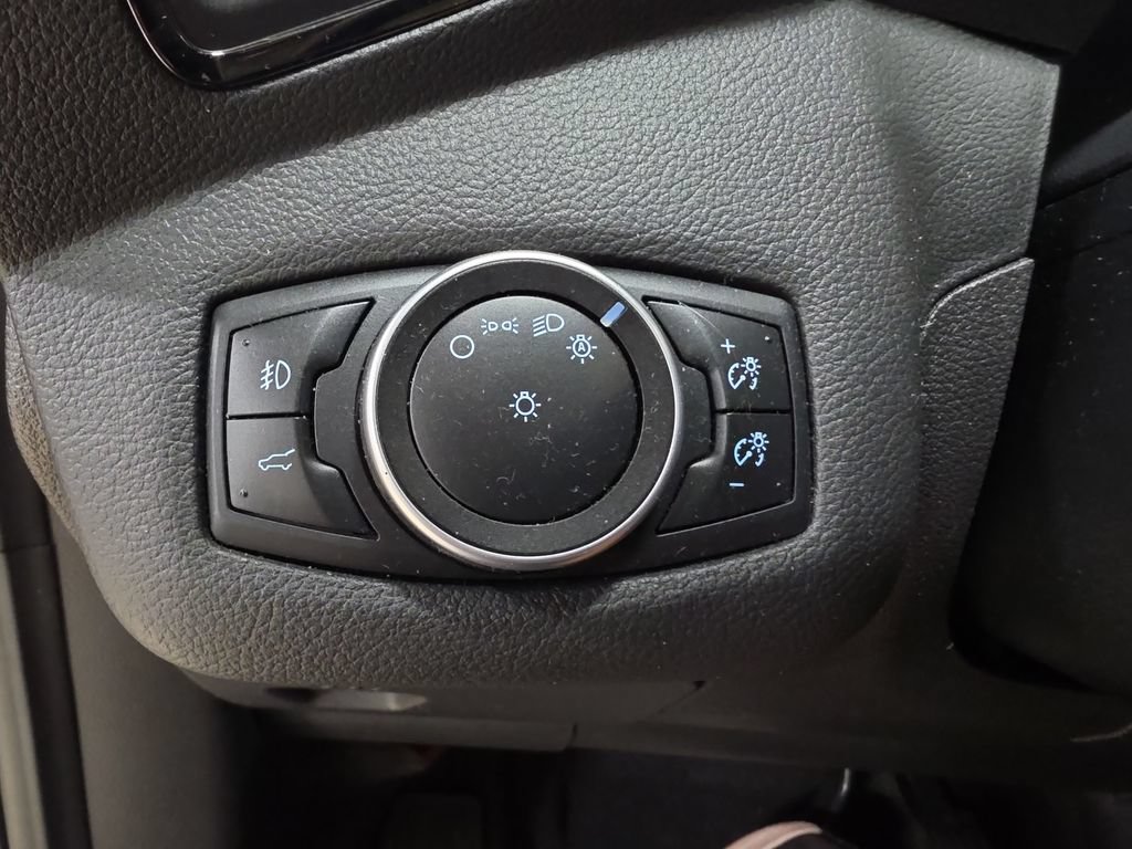 Used 2017 Ford Escape Titanium w/ Equipment Group 301A AWD/4WD image 20