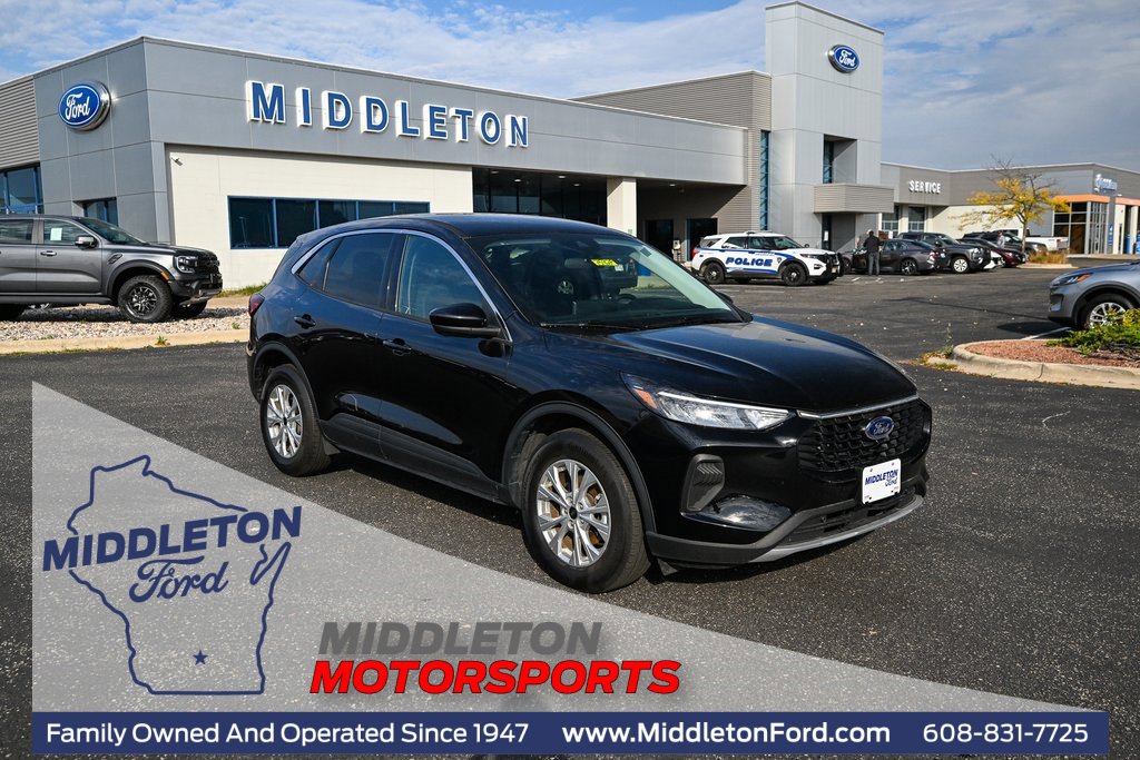 Used 2023 Ford Escape Active w/ Tech Pack #2 image 1