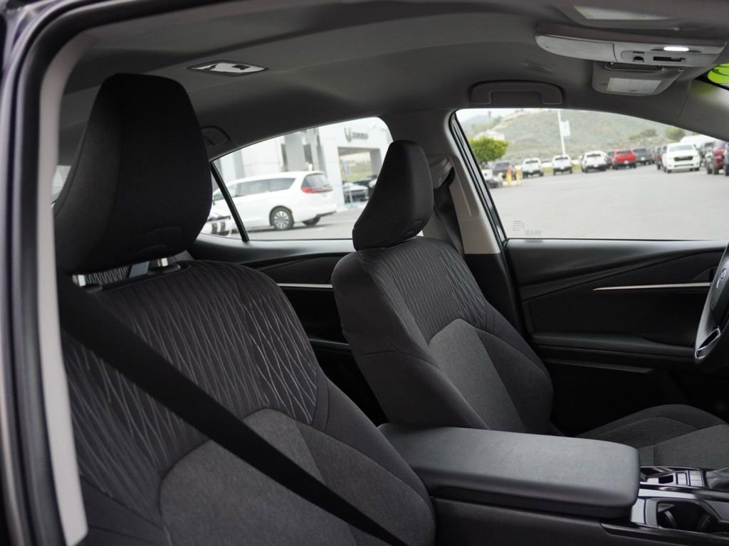 Used 2025 Toyota Camry LE image 19