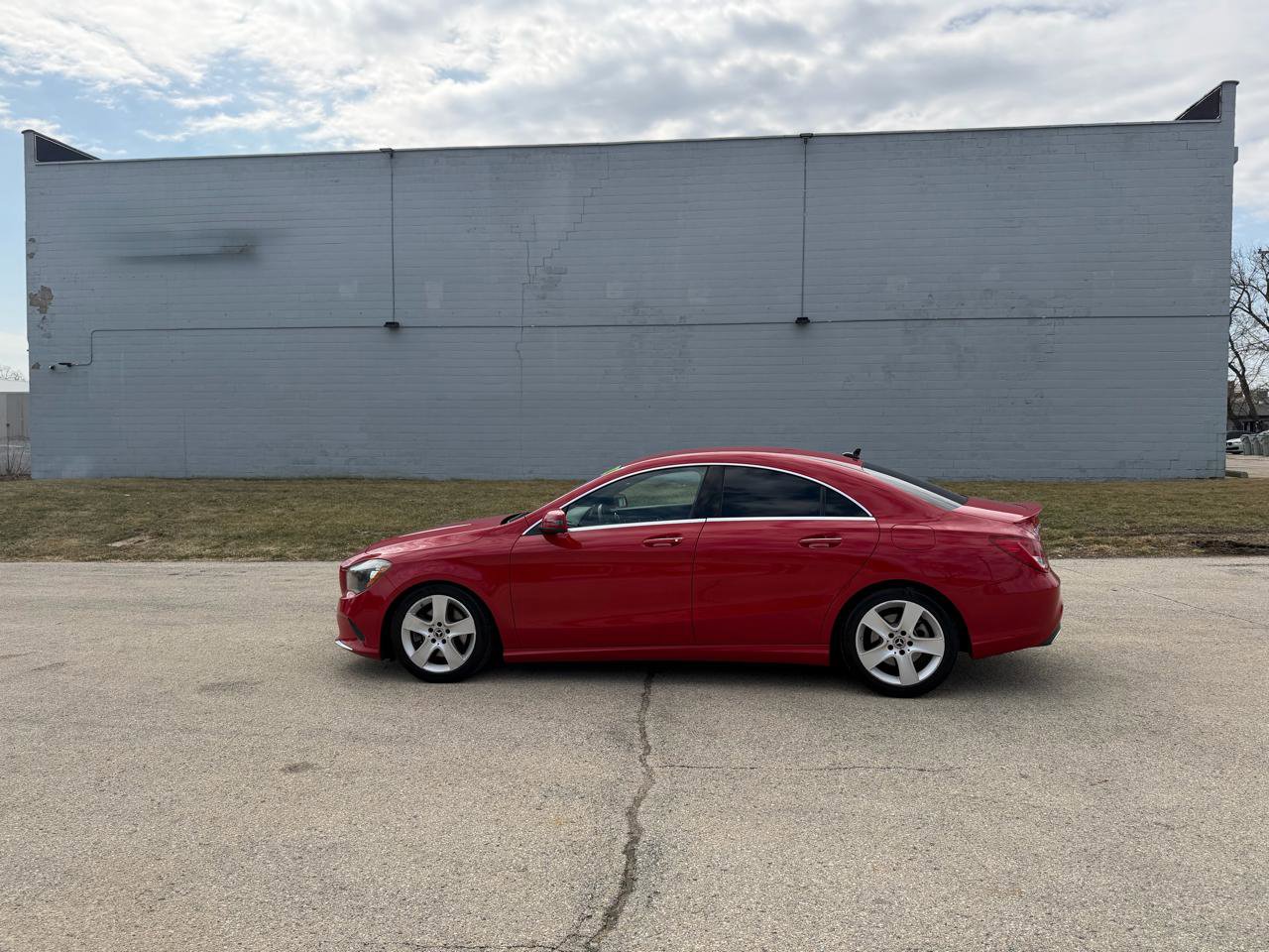 Used 2018 Mercedes-Benz CLA 250 4MATIC image 4