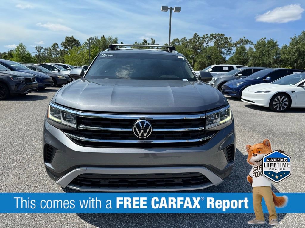 Certified 2023 Volkswagen Atlas Cross Sport SE w/ Black Wheel Package image 2