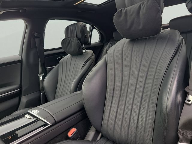Used 2025 Mercedes-Benz S 500 4MATIC image 21