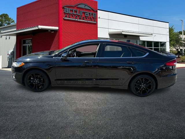 Used 2019 Ford Fusion SE w/ Equipment Group 151A image 2
