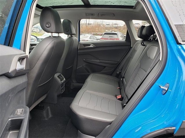 New 2026 Volkswagen Taos SE image 8