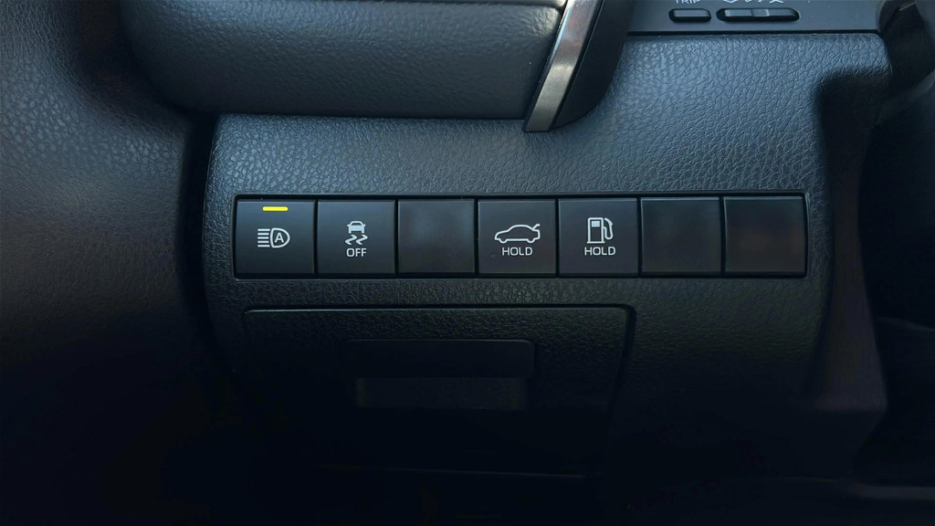 Used 2024 Toyota Camry SE FWD image 11