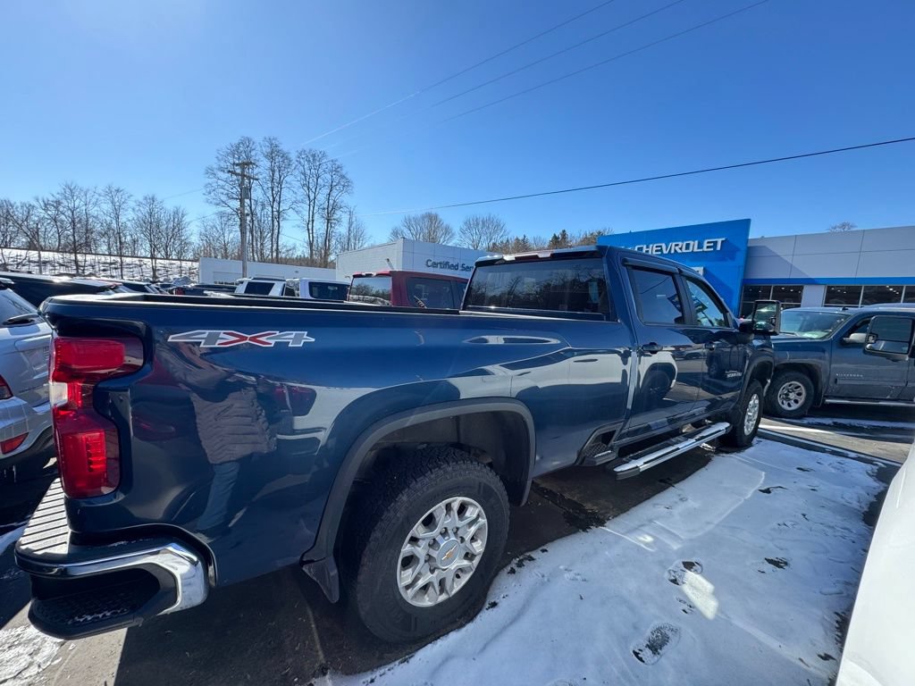 Used 2021 Chevrolet Silverado 3500 LT w/ All Star Edition AWD/4WD image 4