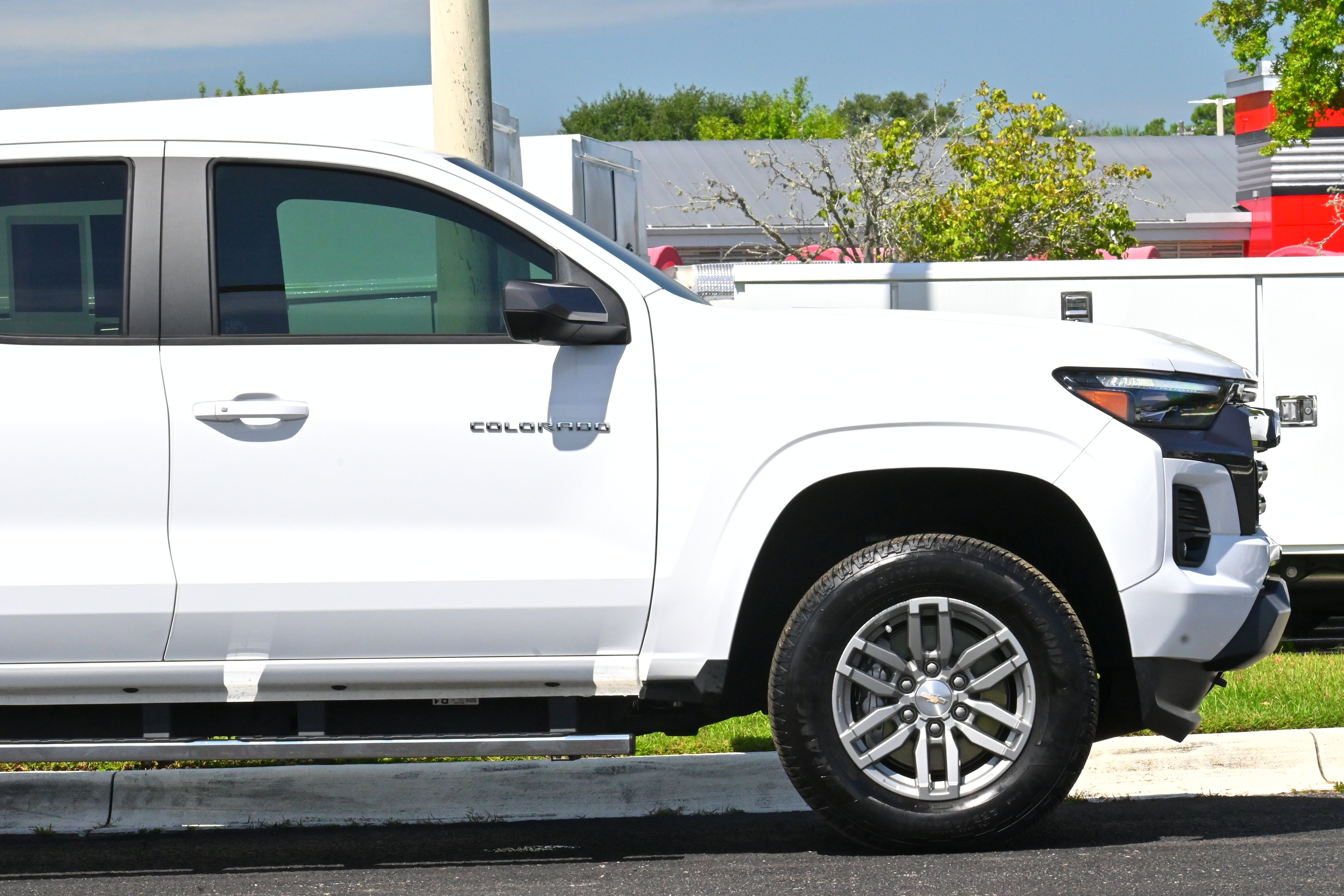 Certified 2024 Chevrolet Colorado LT w/ LT Convenience Package III image 6
