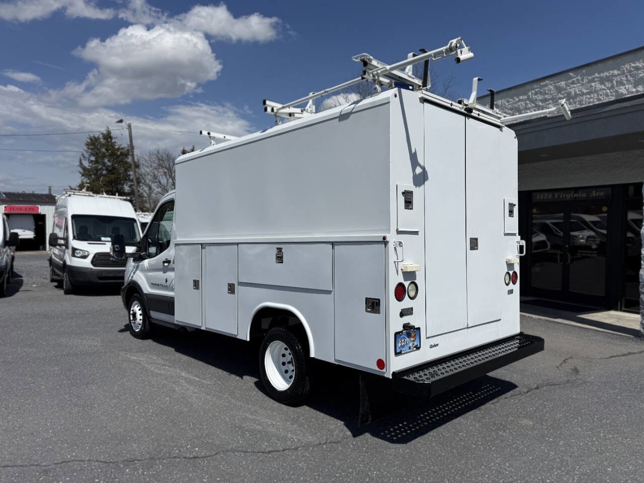 Used 2016 Ford Transit 350 138 DRW w/ Interior Upgrade Package RWD image 2