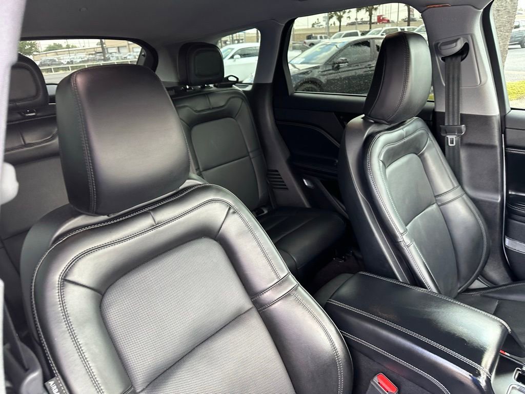 Used 2022 Lincoln Corsair Reserve w/ Luxury Package FWD image 23