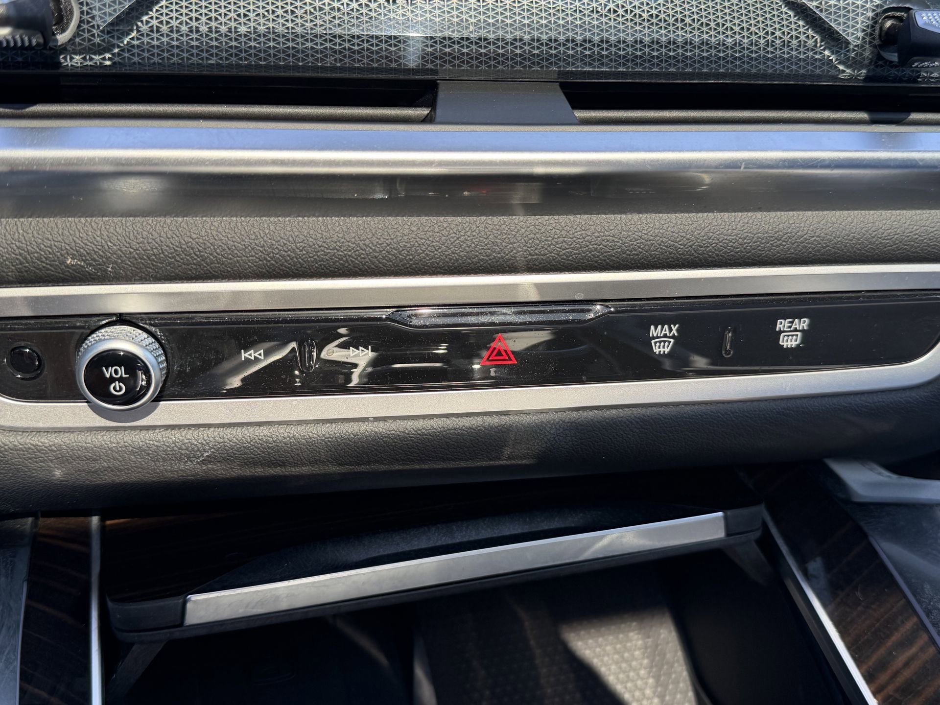 Used 2026 BMW X6 xDrive40i image 26