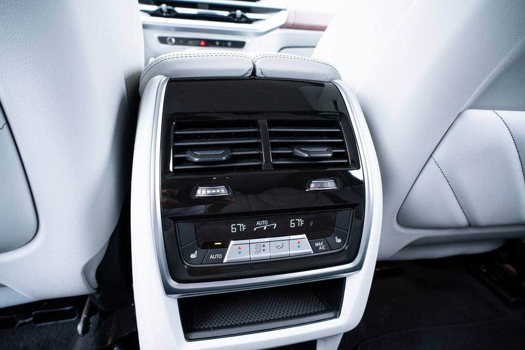 Used 2024 BMW XM AWD/4WD image 52