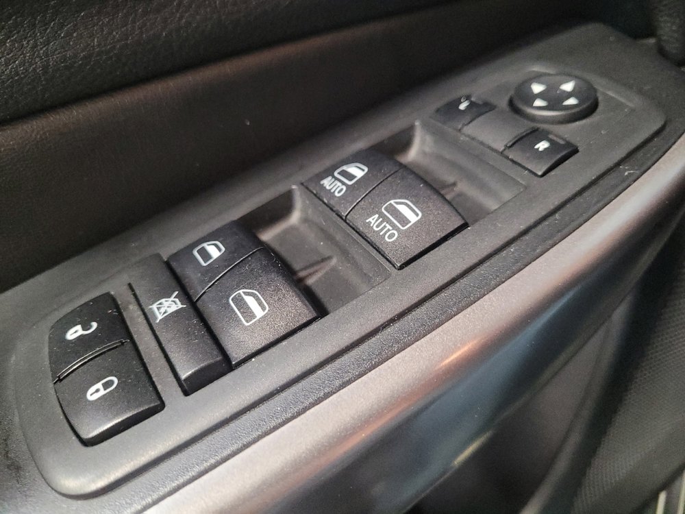 Used 2020 Jeep Cherokee Latitude AWD/4WD image 27