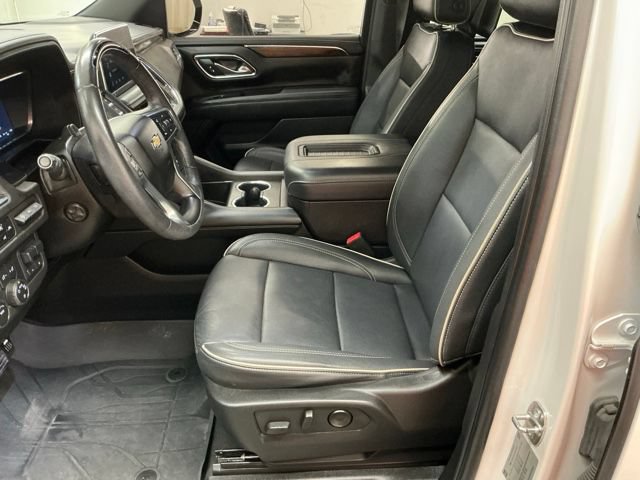 Used 2023 Chevrolet Tahoe Premier w/ Advanced Technology Package AWD/4WD image 13