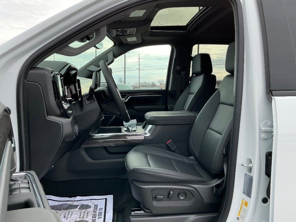 New 2025 Chevrolet Silverado 3500 LTZ w/ LTZ Plus Package image 21