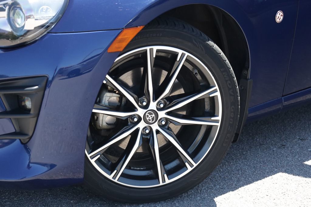 Used 2020 Toyota 86 image 15